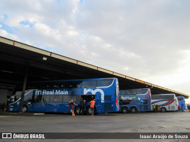 Terminais Rodoviários e Urbanos TAGUATINGA-DF na cidade de Taguatinga, Distrito Federal, Brasil, por Isaac Araújo de Souza. Número da foto: #12420409.