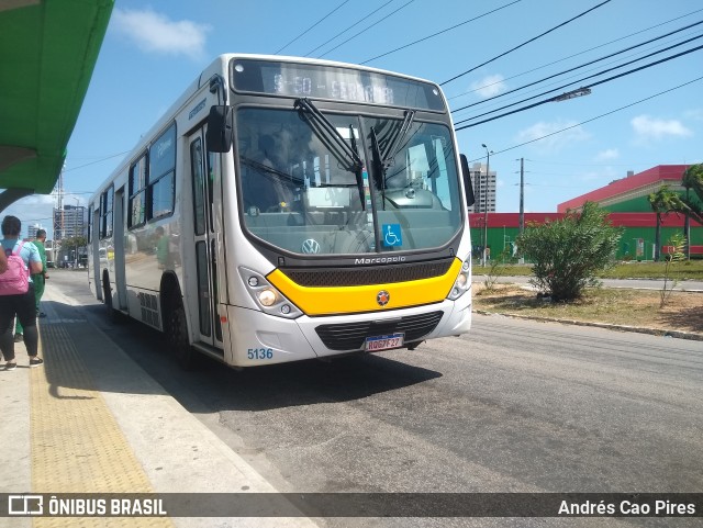Via Sul TransFlor 5136 na cidade de Natal, Rio Grande do Norte, Brasil, por Andrés Cao Pires. Número da foto: #12419302.