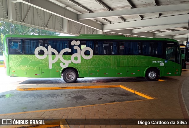 Opção Fretamento e Turismo RJ 632.097 na cidade de Resende, Rio de Janeiro, Brasil, por Diego Cardoso da Silva. Número da foto: #12420320.