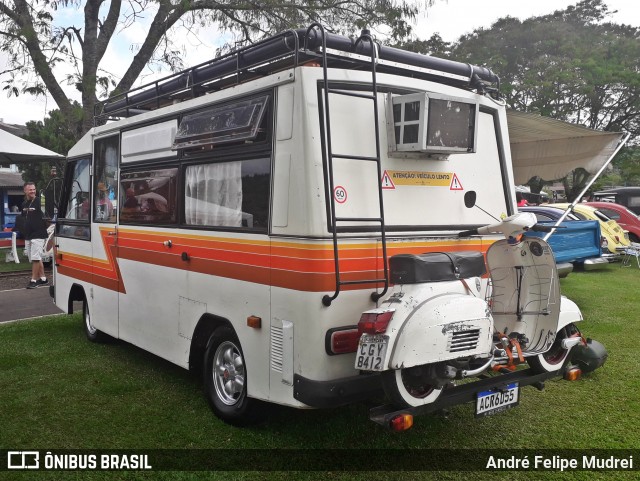 Motorhomes 6D55 na cidade de Irati, Paraná, Brasil, por André Felipe Mudrei. Número da foto: #12422679.