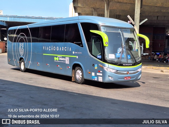 Viação Garcia 8215 na cidade de Porto Alegre, Rio Grande do Sul, Brasil, por JULIO SILVA. Número da foto: #12421756.