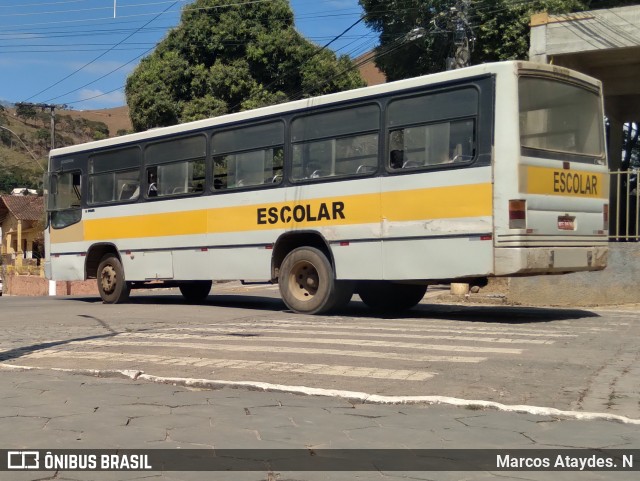 Escolares 8536 na cidade de Mimoso do Sul, Espírito Santo, Brasil, por Marcos Ataydes. N. Número da foto: #12420965.