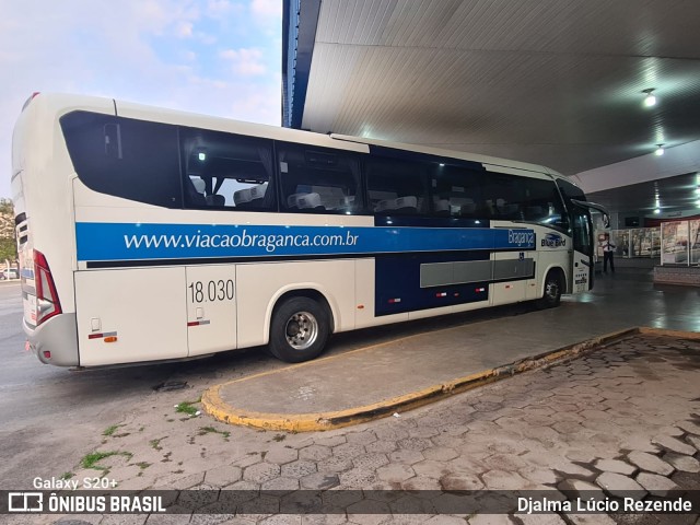 Auto Viação Bragança 18030 na cidade de Pouso Alegre, Minas Gerais, Brasil, por Djalma Lúcio Rezende. Número da foto: #12422413.