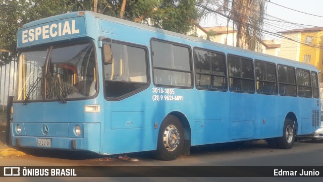 Ônibus Particulares 3729 na cidade de Belo Horizonte, Minas Gerais, Brasil, por Edmar Junio. Número da foto: #12422040.