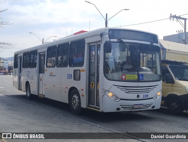 Transgeraldo Transportes Coletivos 339 na cidade de Tubarão, Santa Catarina, Brasil, por Daniel Guardiola. Número da foto: #12376679.