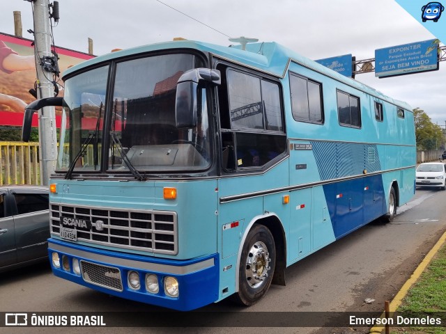 Motorhomes 4934 na cidade de Esteio, Rio Grande do Sul, Brasil, por Emerson Dorneles. Número da foto: #12376618.