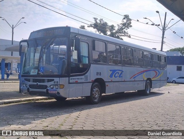 TCL - Transportes Capivari Ltda 818 na cidade de Tubarão, Santa Catarina, Brasil, por Daniel Guardiola. Número da foto: #12376705.