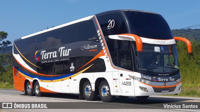 Terra Tur 1428 na cidade de Ubatuba, São Paulo, Brasil, por Vinícius Santos. Número da foto: #12376445.