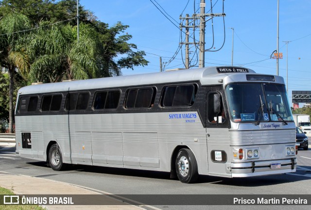 Santur Viagens 7B10 na cidade de São Paulo, São Paulo, Brasil, por Prisco Martin Pereira. Número da foto: #12377982.