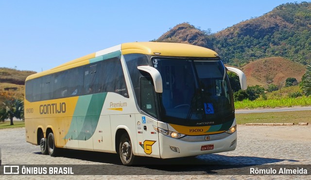 Empresa Gontijo de Transportes 19010 na cidade de Leopoldina, Minas Gerais, Brasil, por Rômulo Almeida. Número da foto: #12378212.