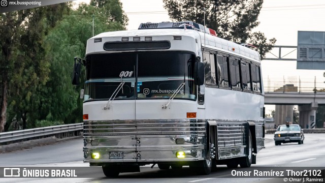 Autobuses sin identificación - Mexico 001 na cidade de Huehuetoca, Estado de México, México, por Omar Ramírez Thor2102. Número da foto: #12375767.