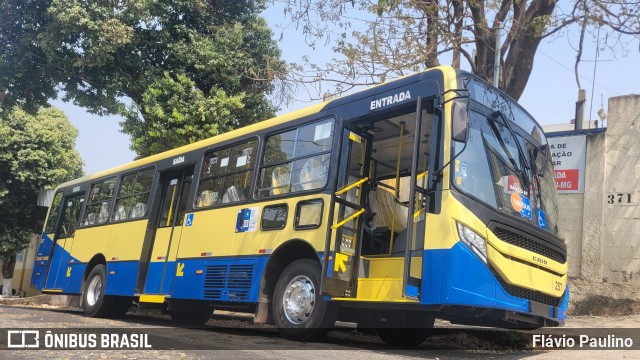 Trancid - Transporte Cidade de Divinópolis 257 na cidade de Divinópolis, Minas Gerais, Brasil, por Flávio Paulino. Número da foto: #12424401.