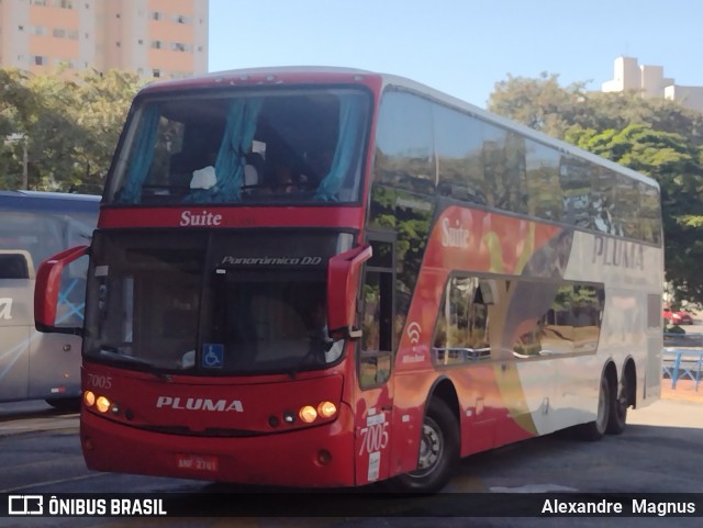 Pluma Conforto e Turismo 7005 na cidade de Sorocaba, São Paulo, Brasil, por Alexandre  Magnus. Número da foto: #12423749.