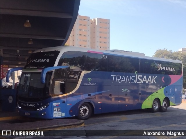 Trans Isaak Turismo 1713 na cidade de Sorocaba, São Paulo, Brasil, por Alexandre  Magnus. Número da foto: #12423739.