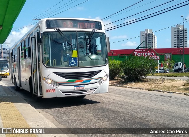 Transnacional Transportes Urbanos 08088 na cidade de Natal, Rio Grande do Norte, Brasil, por Andrés Cao Pires. Número da foto: #12424547.