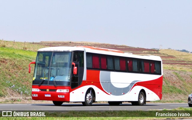 Ônibus Particulares 2013 na cidade de Ourinhos, São Paulo, Brasil, por Francisco Ivano. Número da foto: #12425014.