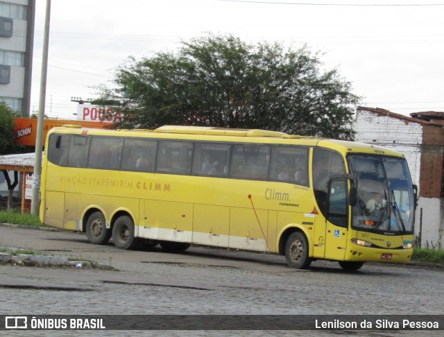Viação Itapemirim 8831 na cidade de Caruaru, Pernambuco, Brasil, por Lenilson da Silva Pessoa. Número da foto: #12424119.