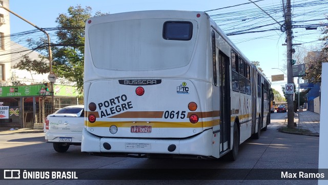 Companhia Carris Porto-Alegrense 0615 na cidade de Porto Alegre, Rio Grande do Sul, Brasil, por Max Ramos. Número da foto: #12425385.