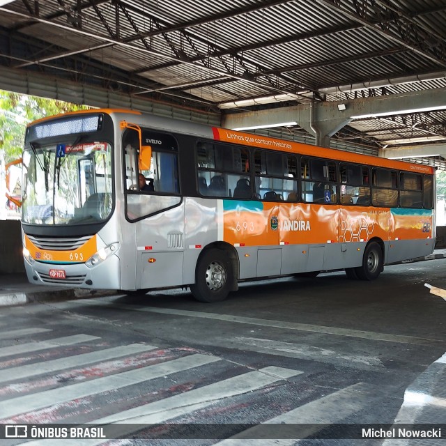 BB Transportes e Turismo 693 na cidade de Jandira, São Paulo, Brasil, por Michel Nowacki. Número da foto: #12430579.