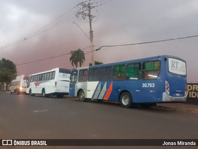 Rorato Transportes 30.763 na cidade de Igarapava, São Paulo, Brasil, por Jonas Miranda. Número da foto: #12429314.