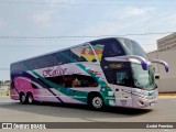 Hofftur Transportes e Turismo 2200 na cidade de Holambra, São Paulo, Brasil, por André Fermino . Número da foto: #12430444.