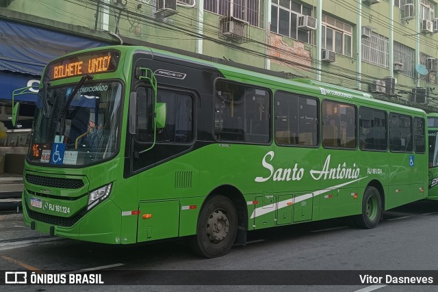 Transportes Santo Antônio RJ 161.124 na cidade de Duque de Caxias, Rio de Janeiro, Brasil, por Vitor Dasneves. Número da foto: #12434709.