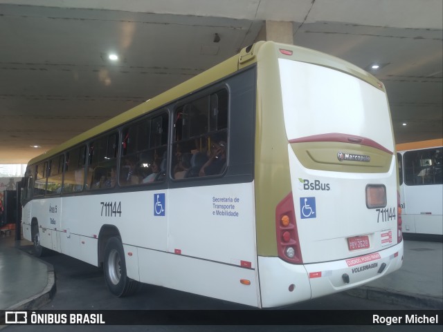 BsBus Mobilidade 711144 na cidade de Brasília, Distrito Federal, Brasil, por Roger Michel. Número da foto: #12434915.