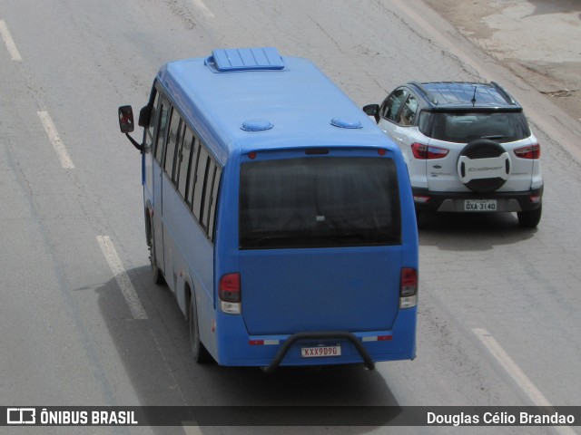 Ônibus Particulares 9D90 na cidade de Belo Horizonte, Minas Gerais, Brasil, por Douglas Célio Brandao. Número da foto: #12437850.