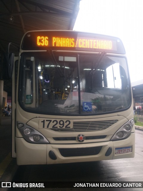 Expresso Azul 17292 na cidade de Pinhais, Paraná, Brasil, por JONATHAN EDUARDO CANTOR. Número da foto: #12436728.