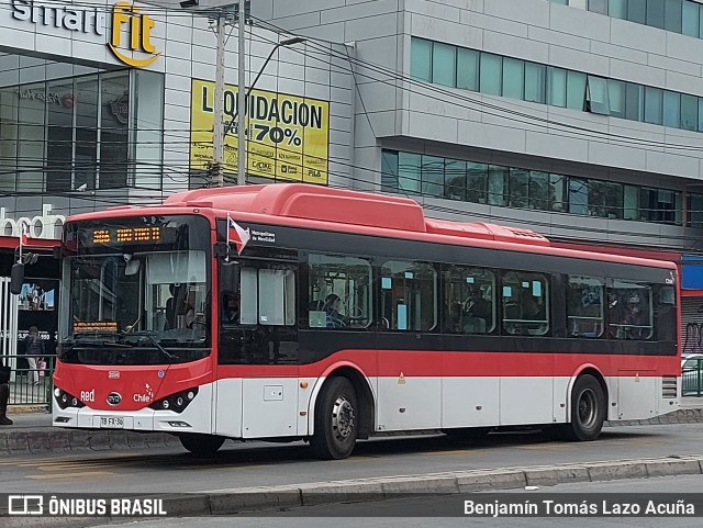 Metbus 2034 na cidade de Maipú, Santiago, Metropolitana de Santiago, Chile, por Benjamín Tomás Lazo Acuña. Número da foto: #12436213.