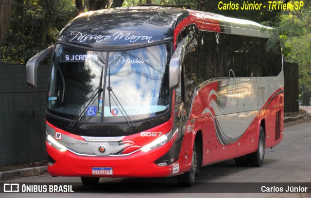 Empresa de Ônibus Pássaro Marron 5527 na cidade de São Paulo, São Paulo, Brasil, por Carlos Júnior. Número da foto: #12438374.