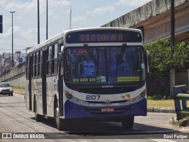 Trampolim da Vitória 207 na cidade de São Gonçalo do Amarante, Rio Grande do Norte, Brasil, por Davi Felipe. Número da foto: #12436793.