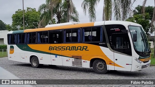 Viação Bassamar 211 na cidade de Juiz de Fora, Minas Gerais, Brasil, por Fábio Paixão. Número da foto: #12439421.