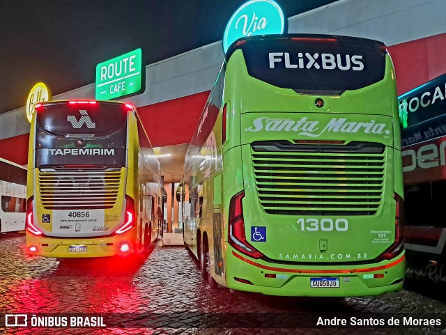 FlixBus Transporte e Tecnologia do Brasil 1300 na cidade de Pariquera-Açu, São Paulo, Brasil, por Andre Santos de Moraes. Número da foto: #12440551.