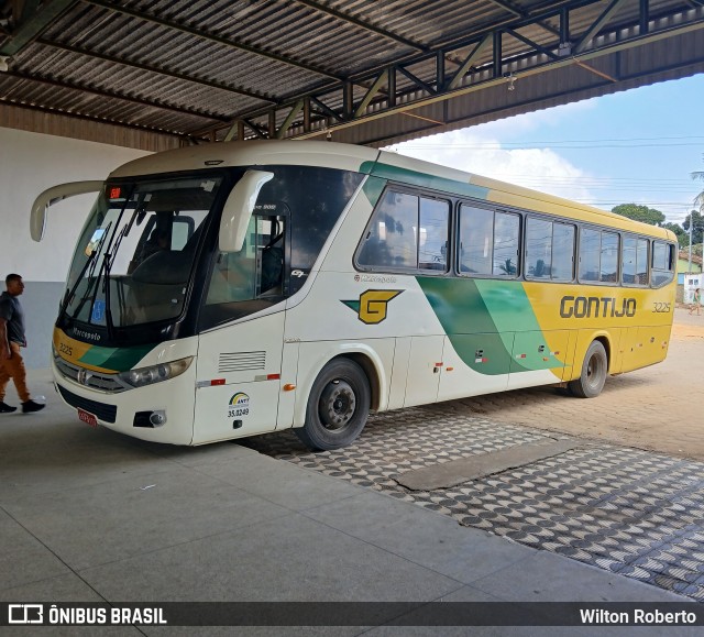 Empresa Gontijo de Transportes 3225 na cidade de Jacinto, Minas Gerais, Brasil, por Wilton Roberto. Número da foto: #12439233.