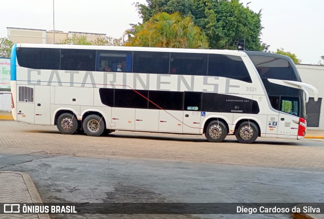 Auto Viação Catarinense 3521 na cidade de Resende, Rio de Janeiro, Brasil, por Diego Cardoso da Silva. Número da foto: #12439342.