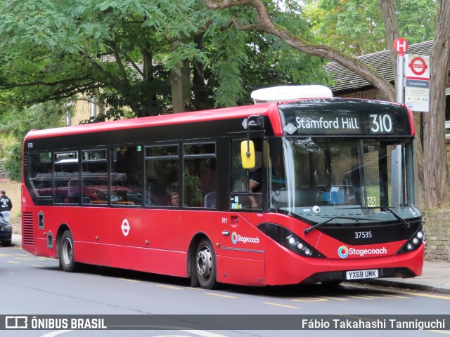 Stagecoach 37535 na cidade de London, Greater London, Inglaterra, por Fábio Takahashi Tanniguchi. Número da foto: #12444475.