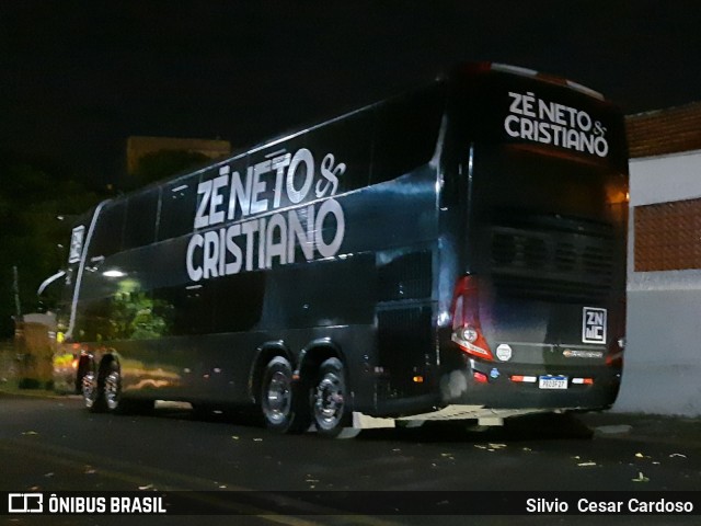 Zé Neto e Cristiano 3F27 na cidade de Presidente Prudente, São Paulo, Brasil, por Silvio  Cesar Cardoso. Número da foto: #12443263.