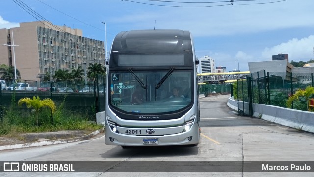 BRT Salvador 42011 na cidade de Salvador, Bahia, Brasil, por Marcos Paulo. Número da foto: #12442924.