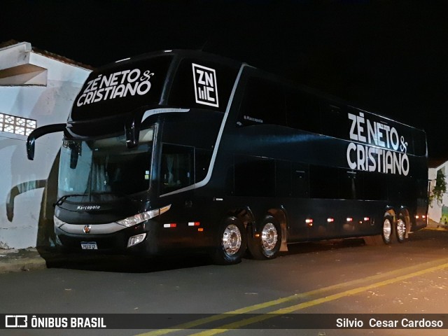 Zé Neto e Cristiano 3F27 na cidade de Presidente Prudente, São Paulo, Brasil, por Silvio  Cesar Cardoso. Número da foto: #12443259.