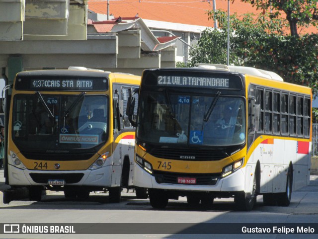 Empresa Metropolitana 745 na cidade de Recife, Pernambuco, Brasil, por Gustavo Felipe Melo. Número da foto: #12443034.