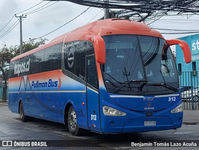 Pullman Bus 312 na cidade de Estación Central, Santiago, Metropolitana de Santiago, Chile, por Benjamín Tomás Lazo Acuña. Número da foto: #12445154.