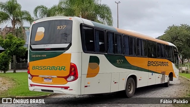 Viação Bassamar 107 na cidade de Juiz de Fora, Minas Gerais, Brasil, por Fábio Paixão. Número da foto: #12446275.