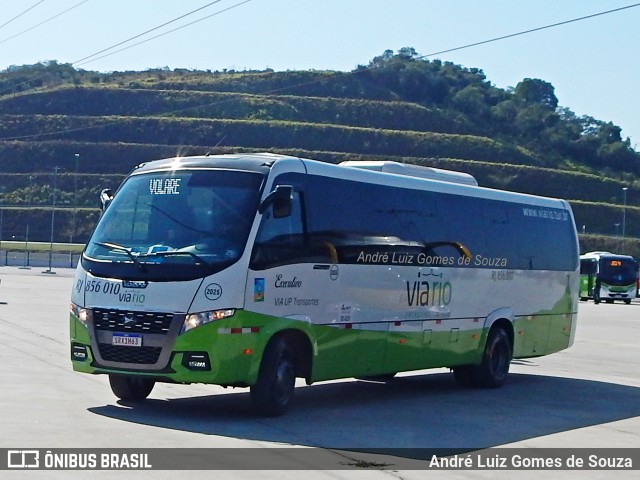 Via Rio Receptivo RJ 856.010 na cidade de Duque de Caxias, Rio de Janeiro, Brasil, por André Luiz Gomes de Souza. Número da foto: #12447783.