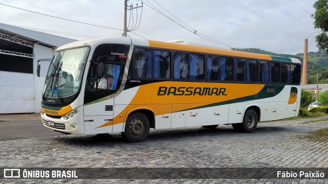 Viação Bassamar 109 na cidade de Juiz de Fora, Minas Gerais, Brasil, por Fábio Paixão. Número da foto: #12446281.