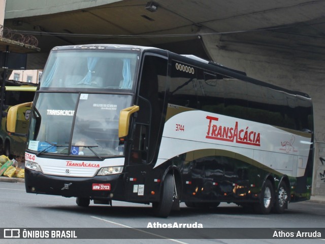 TransAcácia Turismo 3744 na cidade de Belo Horizonte, Minas Gerais, Brasil, por Athos Arruda. Número da foto: #12445907.