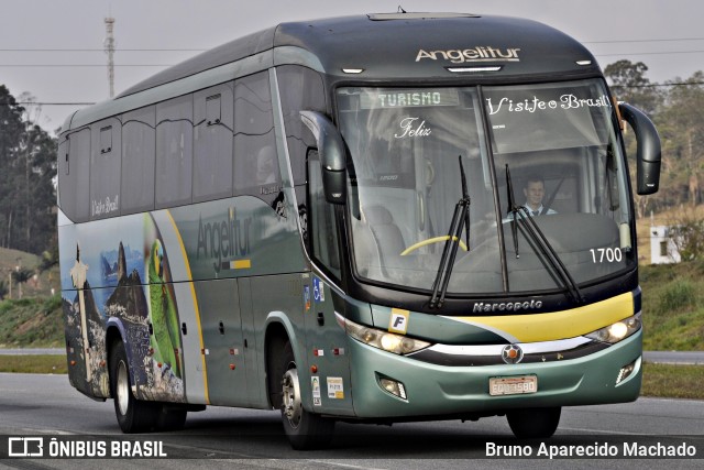 Expresso Angelitur 1700 na cidade de Nazaré Paulista, São Paulo, Brasil, por Bruno Aparecido Machado. Número da foto: #12446043.