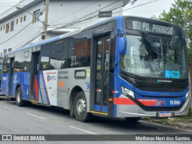 Viação Miracatiba 15.1060 na cidade de Itapecerica da Serra, São Paulo, Brasil, por Matheus Neri dos Santos. Número da foto: #12446099.