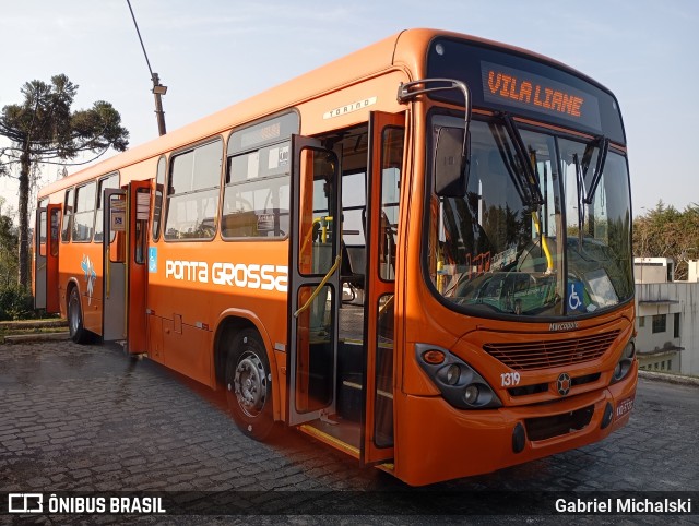 VCG - Viação Campos Gerais 1319 na cidade de Ponta Grossa, Paraná, Brasil, por Gabriel Michalski. Número da foto: #12447993.