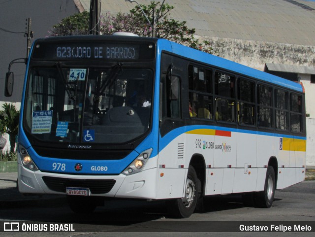 Transportadora Globo 978 na cidade de Recife, Pernambuco, Brasil, por Gustavo Felipe Melo. Número da foto: #12445594.